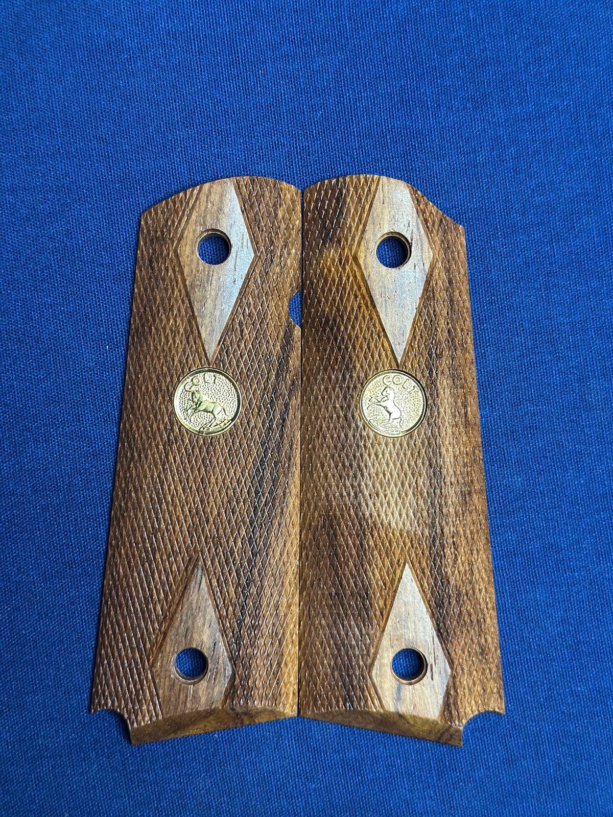 Full Size 1911 Walnut Grips